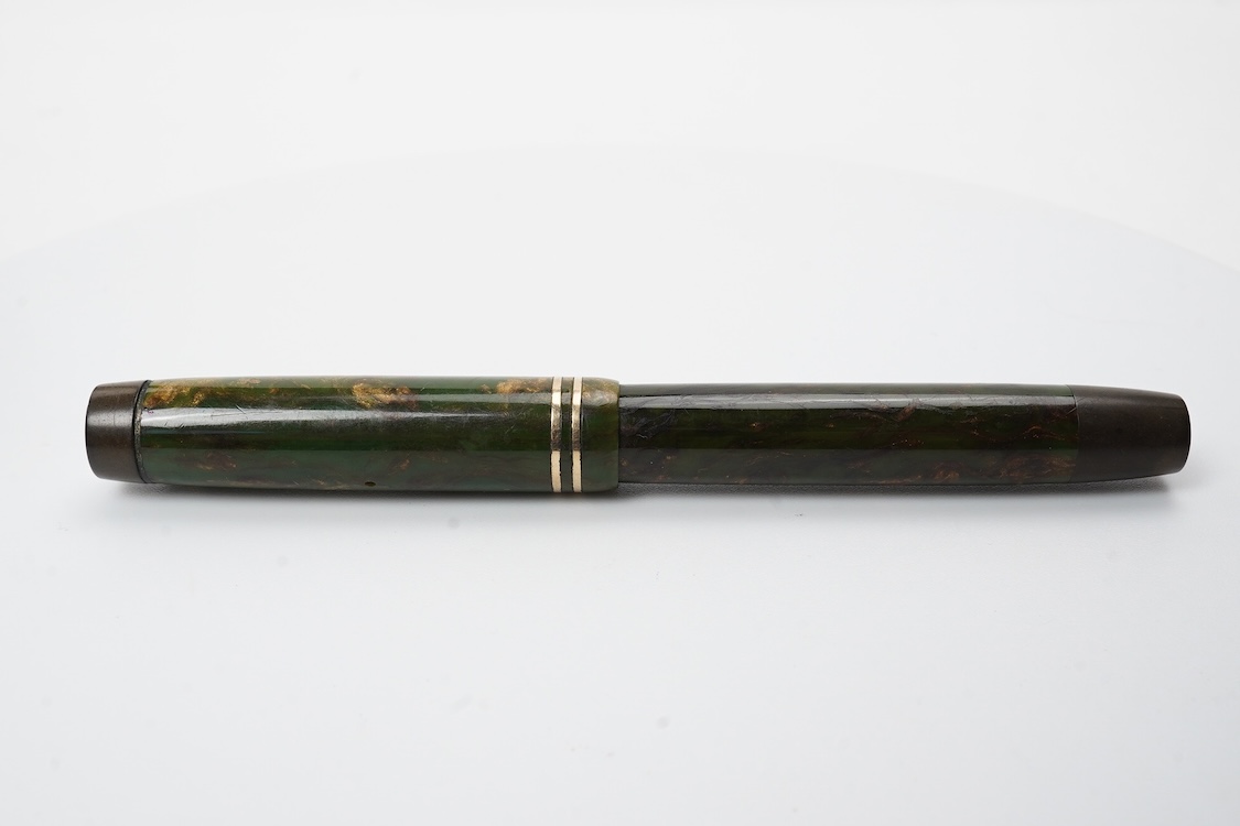 A rare Parker Duofold fountain pen, Made in the UK, fitted with 14ct. gold nib - rare colour